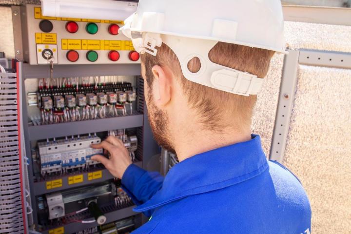 Emergency Electrician Laval